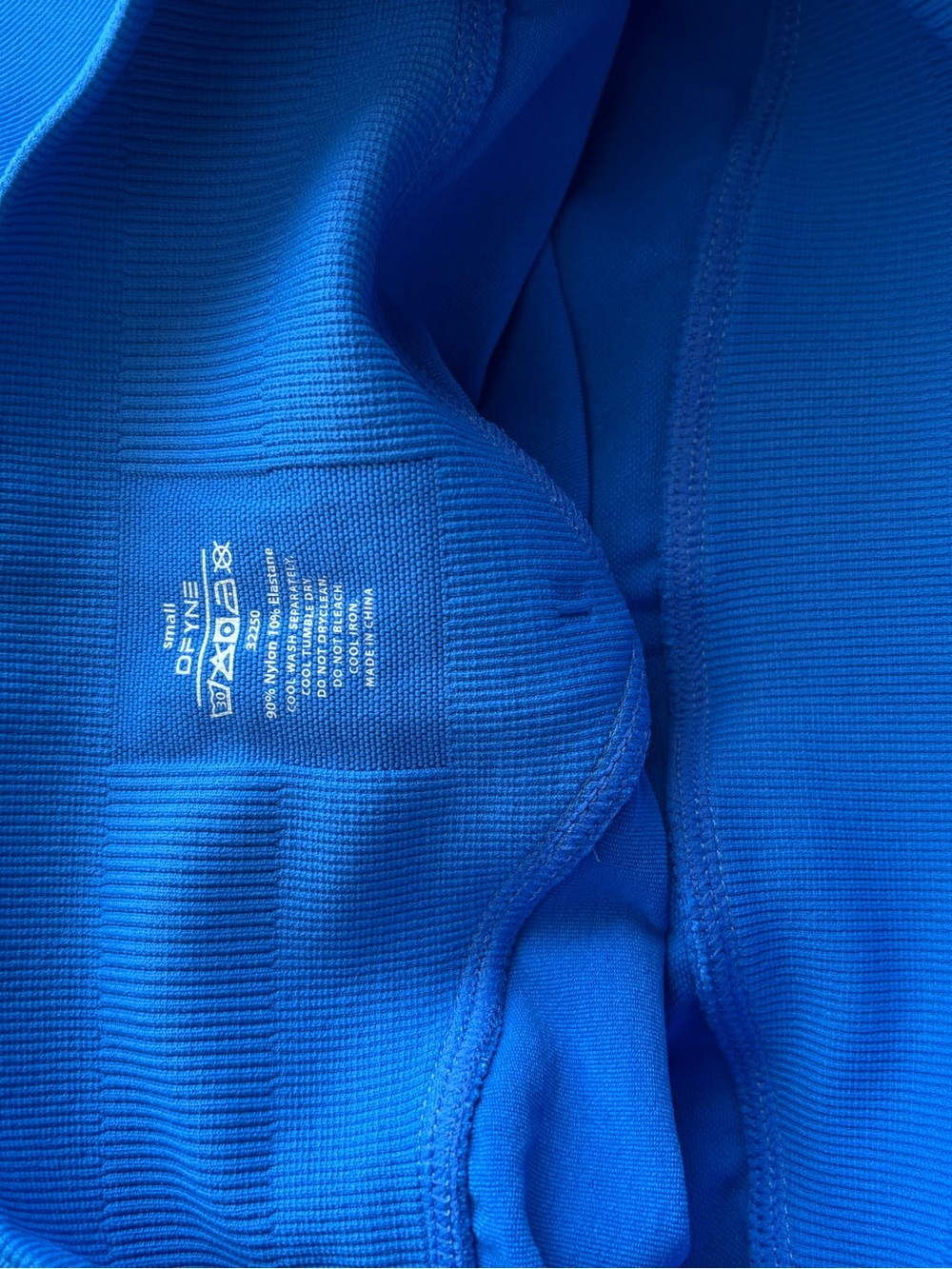 DFYNE Electric Blue Impact 4.5’ Small - Picture 3 of 3